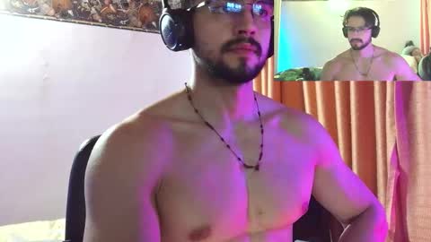 Snapshot of axelcr0ss chatting on September 30, 4:40 am axelcr0ss online show from September 30, 4:40 am