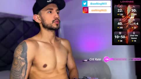 Snapshot of axelking13 chatting on December 7, 11:23 pm Axel King online show from December 7, 11:23 pm