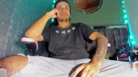 Axell Cross2 online show from February 13, 3:02 am