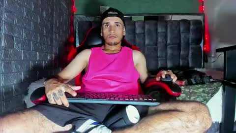 Axell Cross2 online show from April 10, 5:09 pm