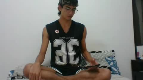 Axel  online show from March 11, 2:43 am