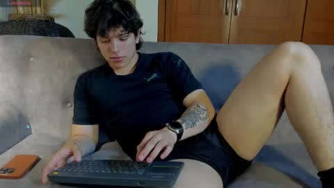 Axel Raven online show from October 3, 7:08 pm