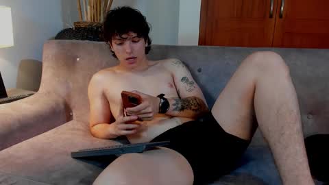 Axel Raven online show from October 14, 8:05 pm