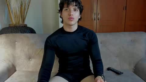 Axel Raven online show from September 29, 8:37 pm