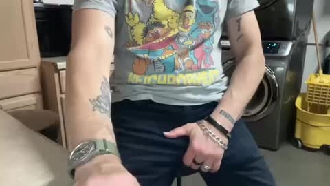 axiomatic777312640 online show from October 14, 2:29 am