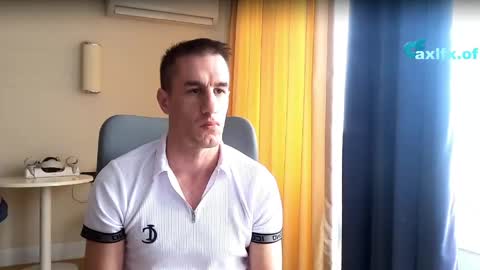 Axl online show from April 6, 6:47 am