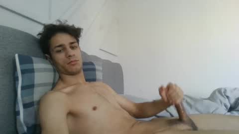 Snapshot of ayazdemir chatting on January 3, 8:54 am Ayaz online show from January 3, 8:54 am