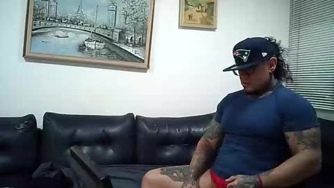 Snapshot of ayrton_naffah2 chatting on October 4, 10:14 pm Ayrton naffah2 online show from October 4, 10:14 pm