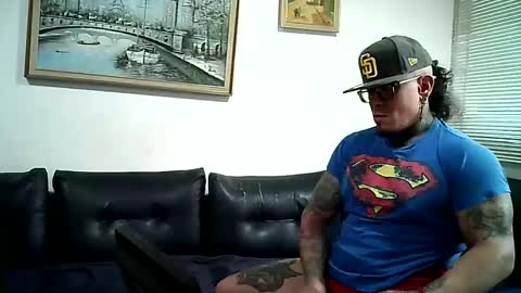 Ayrton naffah2 online show from December 17, 9:32 pm