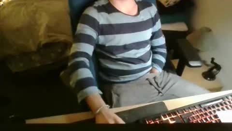 azdert online show from January 10, 12:09 pm