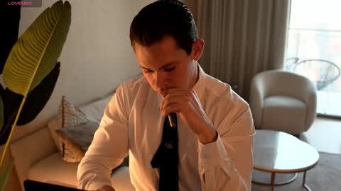 Wall online show from February 13, 2:00 pm