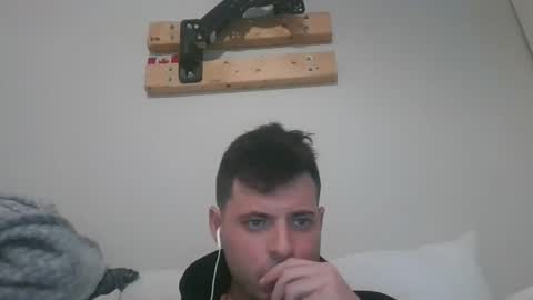 Snapshot of backwoodz69 chatting on February 18, 8:37 pm Backwoodz69 online show from February 18, 8:37 pm