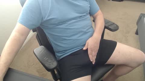 baddaddy77 online show from February 26, 4:19 pm