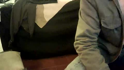 Mexican livin Off the Wall online show from February 3, 6:40 am