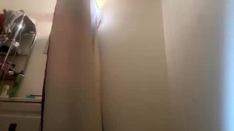 StillPoPimpin online show from March 29, 8:25 am