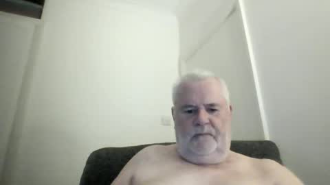Snapshot of baker242 chatting on January 7, 9:57 pm Baker242 online show from January 7, 9:57 pm