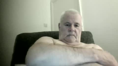 Snapshot of baker242 chatting on January 2, 12:13 am Baker242 online show from January 2, 12:13 am
