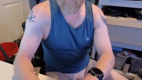 Snapshot of baltomoron69 chatting on September 27, 1:31 pm baltomoron69 online show from September 27, 1:31 pm