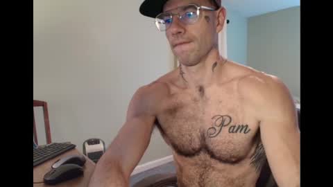 Snapshot of bam14680 chatting on March 2, 12:31 am bam14680 online show from March 2, 12:31 am