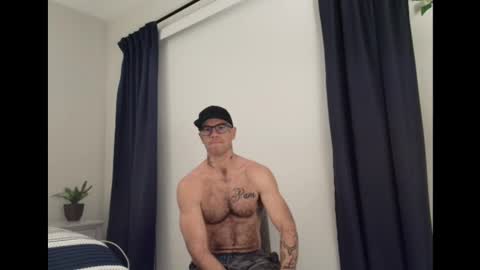 Snapshot of bam14680 chatting on February 4, 1:13 am bam14680 online show from February 4, 1:13 am