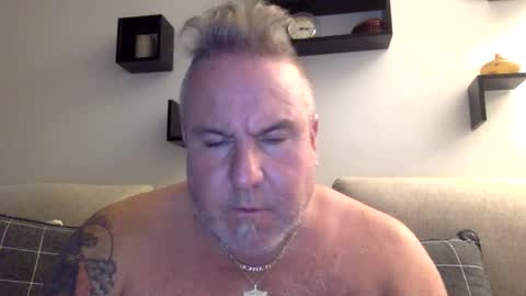 banana5289 online show from December 4, 8:16 pm