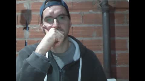 Ezequiel online show from January 18, 1:51 am