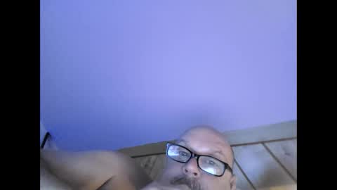 bananatwins1 online show from March 3, 10:23 am