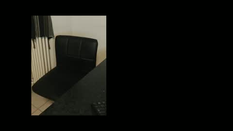 Snapshot of bangben22 chatting on January 1, 6:05 am bangben22 online show from January 1, 6:05 am