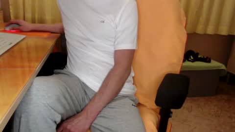       online show from June 16, 6:32 pm
