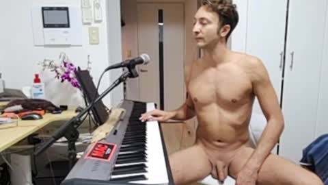 BareBritPianist online show from October 31, 8:29 am