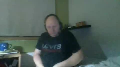 Snapshot of bart_poland chatting on October 6, 12:37 am bart_poland online show from October 6, 12:37 am