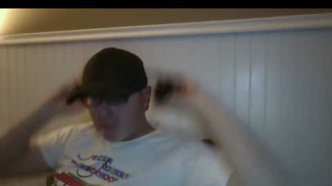 Snapshot of bartender_blue_eyes chatting on December 27, 9:06 am Bartender Blue online show from December 27, 9:06 am