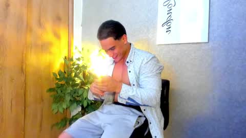 Snapshot of battista_turner chatting on September 27, 4:54 am battista online show from September 27, 4:54 am
