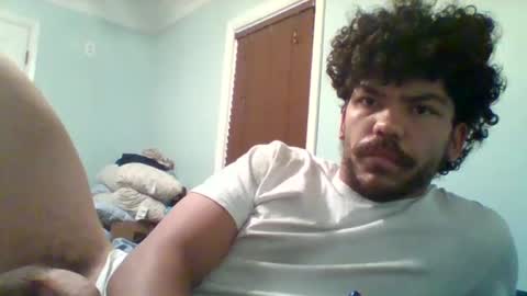 Snapshot of bbbbbro21 chatting on December 17, 12:11 pm bbbbbro21 online show from December 17, 12:11 pm