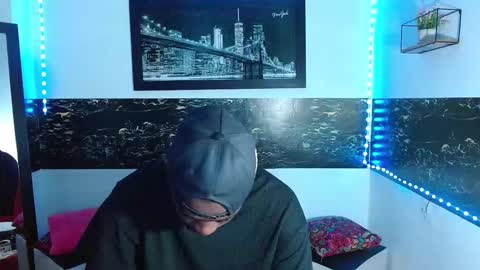 Andrew  online show from October 3, 3:44 am