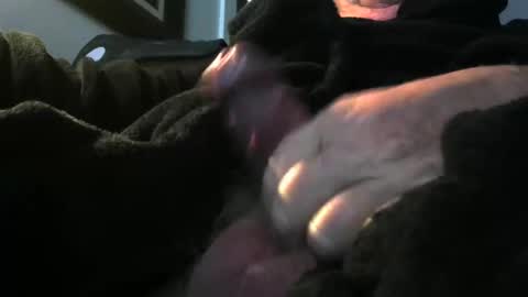 Snapshot of bear4146 chatting on January 19, 4:36 pm bear4146 online show from January 19, 4:36 pm