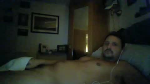 Snapshot of bearboudior chatting on December 5, 1:25 am bearboudior online show from December 5, 1:25 am
