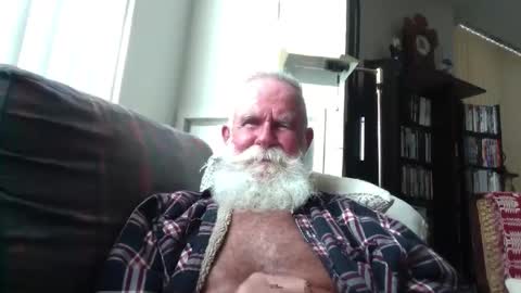 beardbushy online show from September 22, 6:29 pm