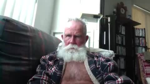 beardbushy online show from October 9, 2:33 pm