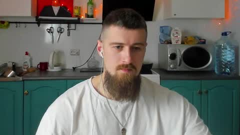 Zeus online show from December 11, 9:33 pm
