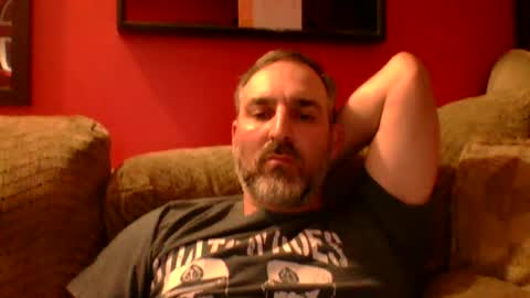 beardedambition online show from June 18, 1:51 am