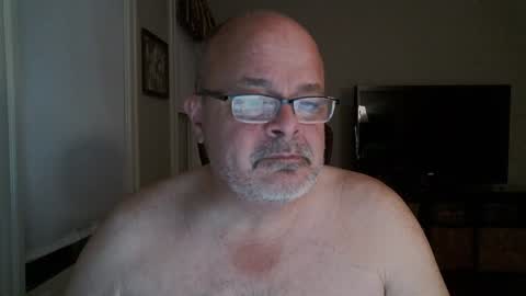 Bears Papa Papi online show from December 25, 9:02 am