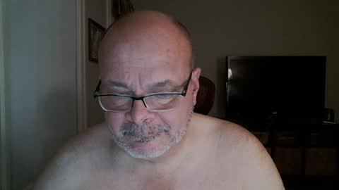 Bears Papa Papi online show from January 8, 9:10 am