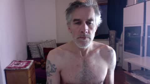 beautifulworld33 online show from October 19, 4:43 pm