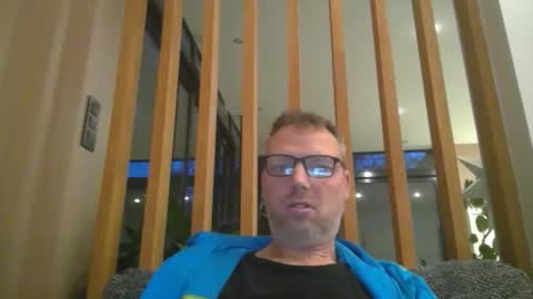 belgianordenary online show from December 4, 6:42 am