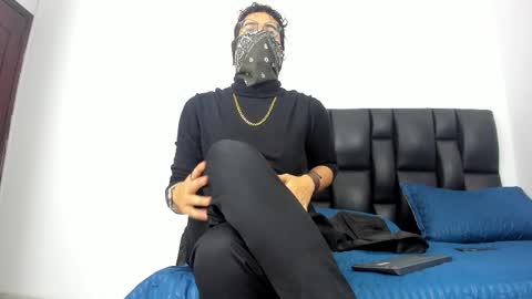 belialcrow666 online show from November 5, 8:44 pm