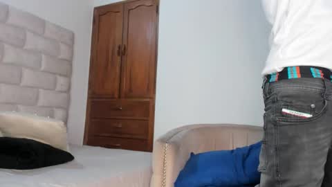    online show from October 12, 3:11 am