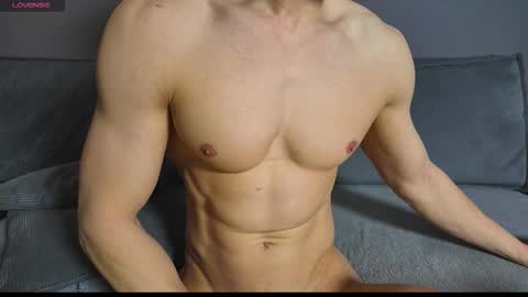 benjaminkarl02 online show from January 10, 10:08 am