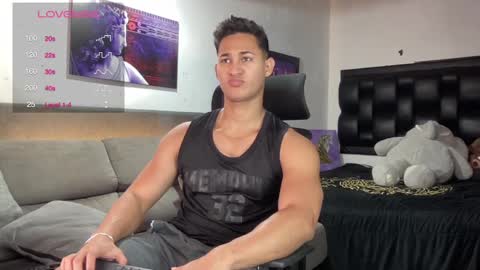 Snapshot of benjamincooperk1 chatting on March 1, 7:53 am benjamincooperk online show from March 1, 7:53 am
