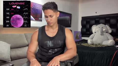 Snapshot of benjamincooperk1 chatting on March 2, 12:42 am benjamincooperk online show from March 2, 12:42 am